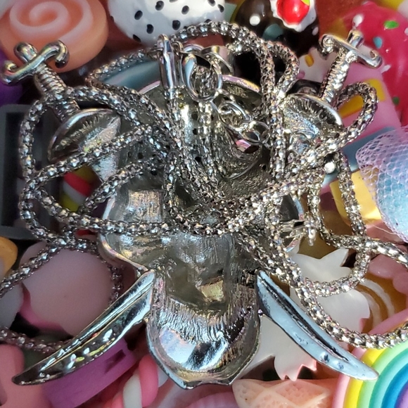 NECKLACE - Picture 6 of 9